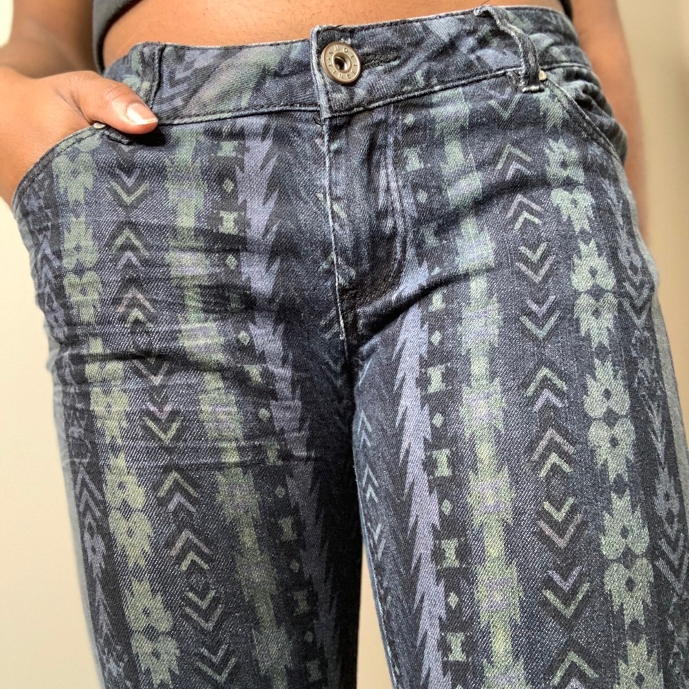 Patterned denim straight leg jean